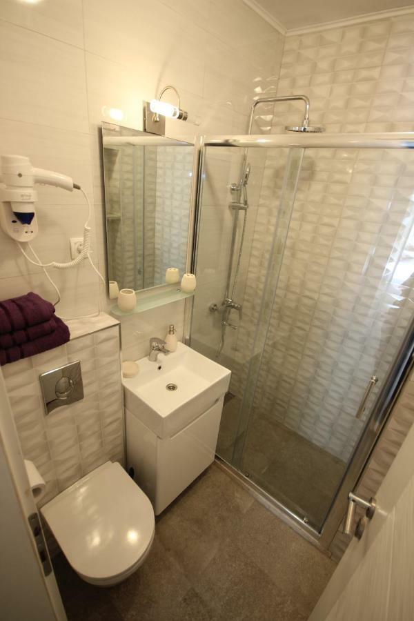 Laledo Apartman *